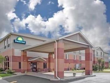 Days Inn By Wyndham Madison Ne/Windsor Eksteriør billede